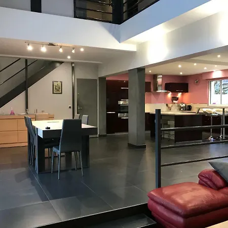 Maison Entiere *